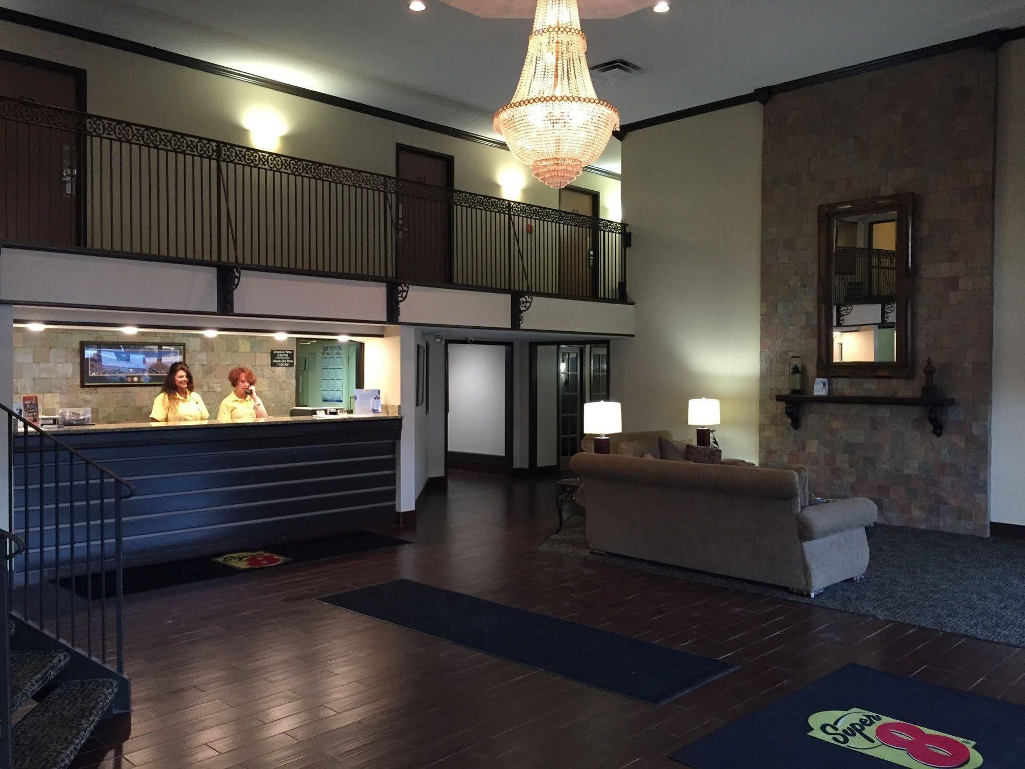 Super 8 By Wyndham Oxford Hotel Ngoại thất bức ảnh